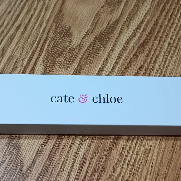 NEW Olivia 18k White Gold Plated Tennis Bracelet w/ Simulated Diamond Crystals - Picture 5 of 9